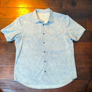 Men's lululemon short sleeve button down shirt